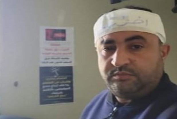 الأستاذ ربيع الكرعي يعلق إضرابه عن الطعام واعتصامه المفتوح